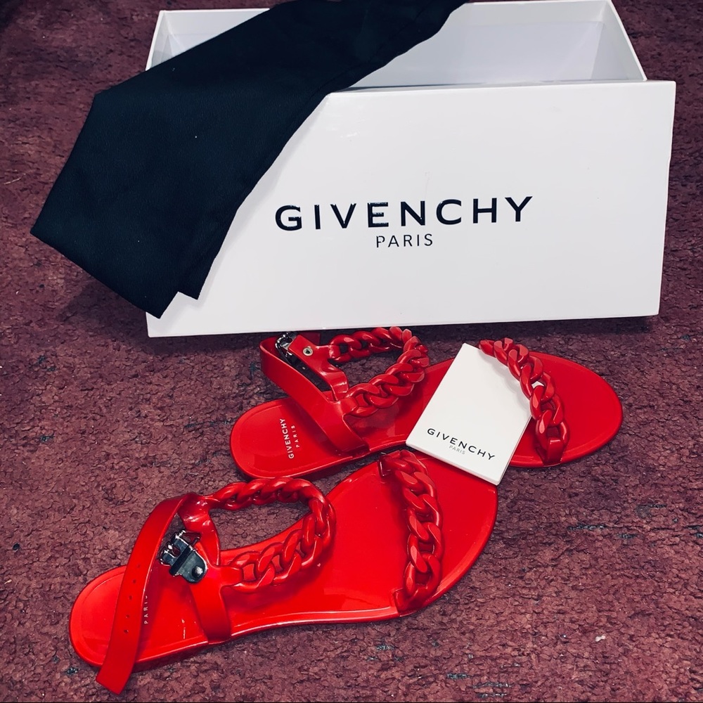 Givenchy Jelly Chain-Link Flat Sandals - Picture 9 of 10